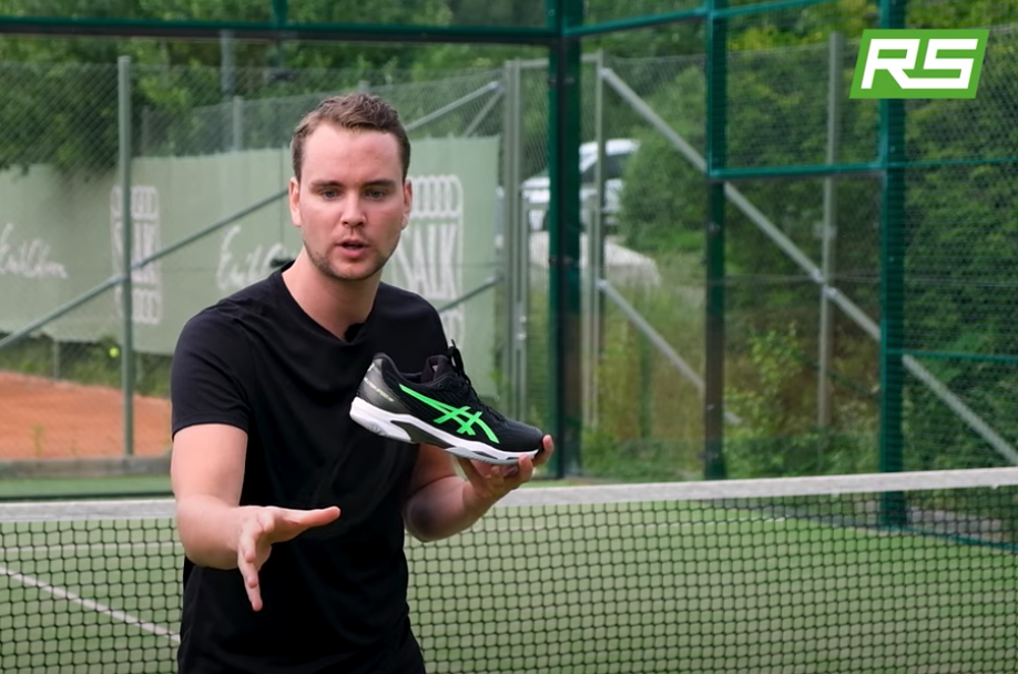 Racketspecialisten testar Asics padelskor